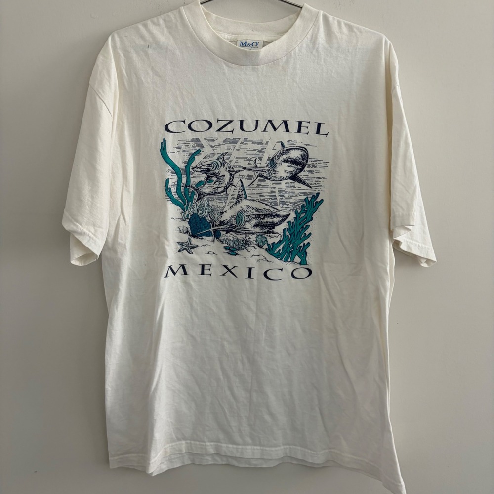 M&O Knits Cozumel Mexico Sharks Graphic T-Shirt White XL